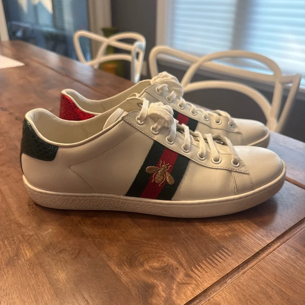 Gucci Ace Sneaker with bee - Picture 1 of 3